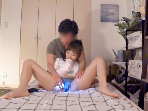 【ナンパした美少女とヤリ部屋で】 天真爛漫な彼女がバックでイキまくり！ 連続ピストンでメロメロに♡