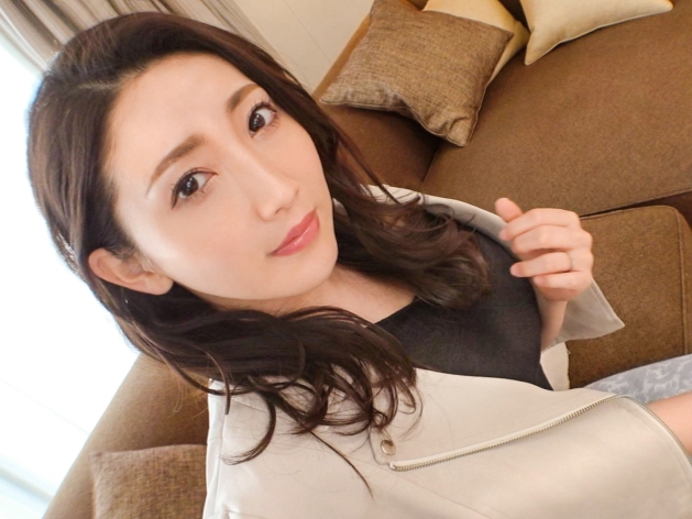 【爆乳お姉さんとエロプレイ】 セクシー美女のたわわな胸を揉みしだき、欲望のままに突きまくる！