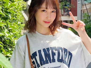 【バックでイキまくり♡】キュートな美少女を電マと指マンで責めまくり！ 敏感ボディがビクビク反応しちゃう！