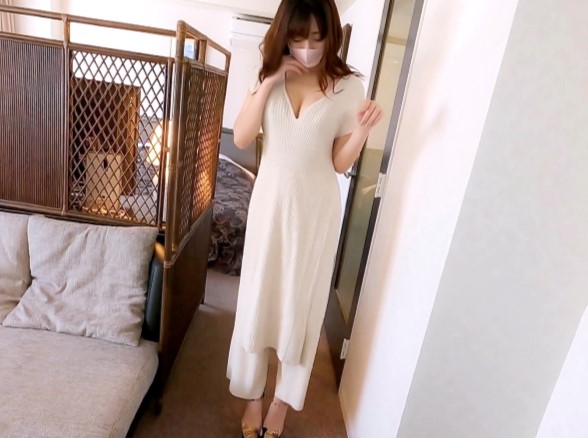 【モデル級スレンダー美女の野外プレイ】スリムなボディが野外で乱れる！ 恥じらいながらも感じるドスケベ調教♡