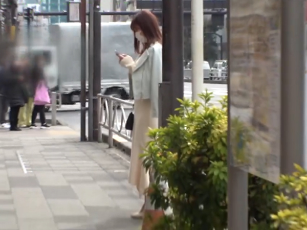 【元レースクイーン】『クリ責め最高～♡』待ち合わせに現れた美ボディ美女が、自慢のスタイルとヤリマン度を全開に！アクセルベタ踏みでエッチな本領発揮！クリトリスを刺激され、感じまくる姿がエロすぎる！