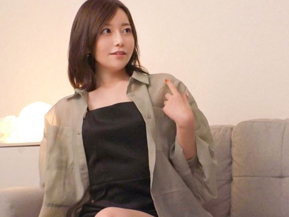 【スレンダー美人の逆夜這い】『我慢できないの…』仕事相手の若い男を誘惑するS級美女！ムラムラ全開で自ら跨り、ハードな騎乗位で男を翻弄しちゃう！