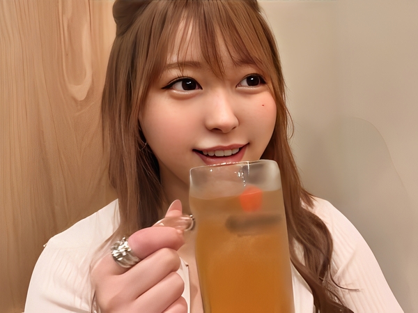 【SNSで話題の美少女】『気持ち良すぎる…』笑顔が可愛いインフルエンサーがローションまみれでエロい姿に！おっぱいにザーメンぶっかけられちゃう♡