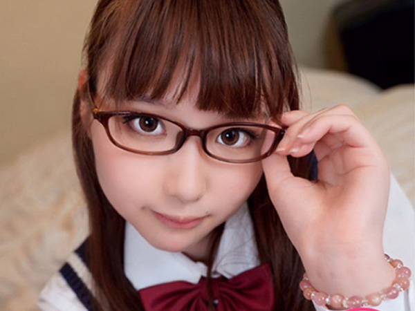 【オタク女子のP活】『もっと奥まで…』メガネっ娘がイラマで嬉し泣き！エロすぎる喘ぎ声でオタク女子が大人チンポにメロメロ♡ガチイキセックス！