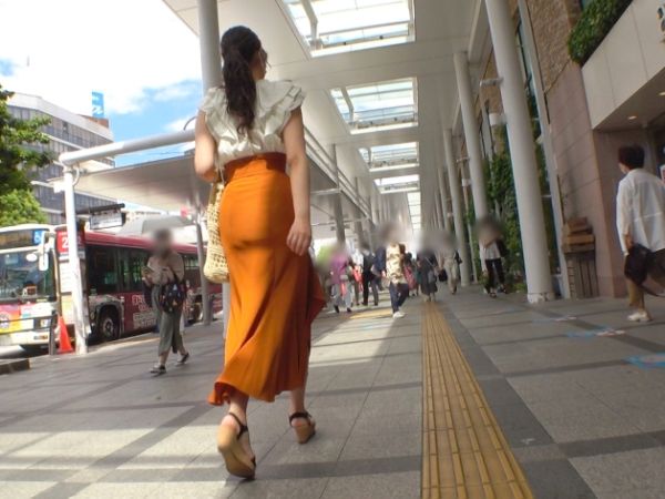 【高身長スレンダーお姉さん】173cmの美脚美女をナンパ！ご無沙汰マ●コに極太チンポ挿入で悶絶！手マンで大洪水、敏感ボディが激しくイキまくる！