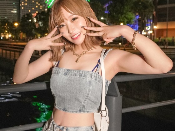 【エロカワ派手ギャル】『もっと奥まで…』最高級にエロいギャルと濃厚プレイ♥ ねっちょりフェラでチンポをギンギンに！激カワ美ボディが騎乗位で腰振りまくり、中出し懇願！！