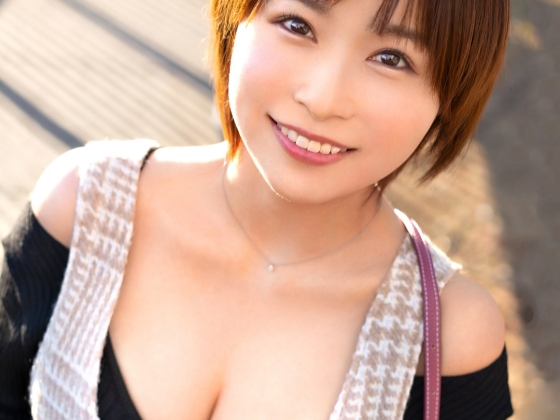 【巨乳ムスメの淫乱モード】『もっと激しくして…』エロカワ娘がスケベな衣装で大胆に！巨乳を揺らしながらイキまくり、濃厚セックスで大興奮！最後はパイ射でフィニッシュ♡