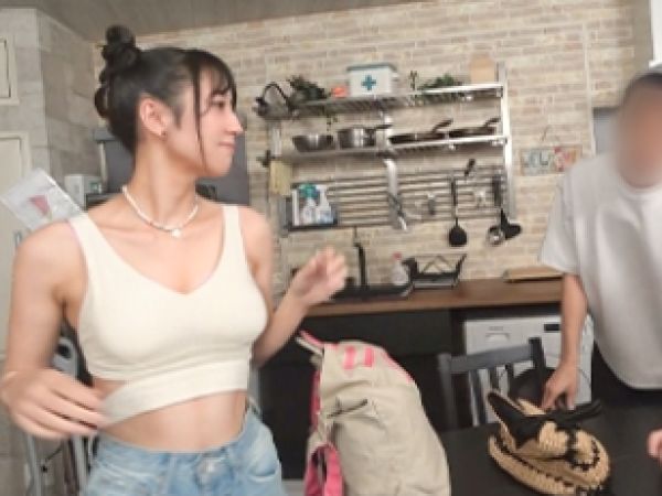 【彼氏の前で寝取られ】『ダメ…でも気持ちいい…』スレンダー美女が彼氏の目の前で他人棒に悶絶！彼氏の見てる前でイキそうになる姿に興奮MAX！NTRの快感に堕ちる瞬間を激撮！♡