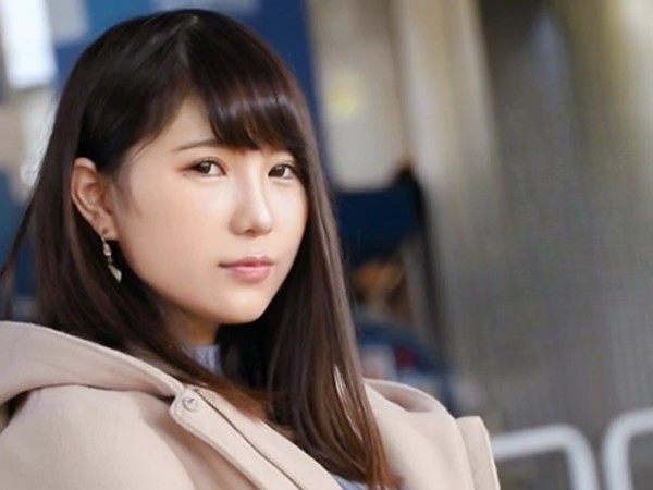 【清楚系人妻の裏の顔】『そこ気持ち良すぎ…♡』旦那には見せない乱れっぷり！奥まで届く刺激に悶絶する人妻の淫らな姿！膣奥をグリグリ責められ、快楽に溺れるスケベ妻！