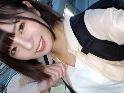 【敏感パイパン少女のメス汁大噴射】ぐちょぐちょ手マンでアソコはぐっちょり！無毛の秘部が肉棒を歓迎し、キュートな少女が淫らに乱れる！！