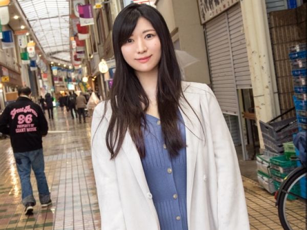 【人妻の禁断の情事】2人の子持ちママが母乳垂れ流しで不倫セックス！出産直後の性欲が爆発、メス顔全開で本能のままに乱れまくる！！