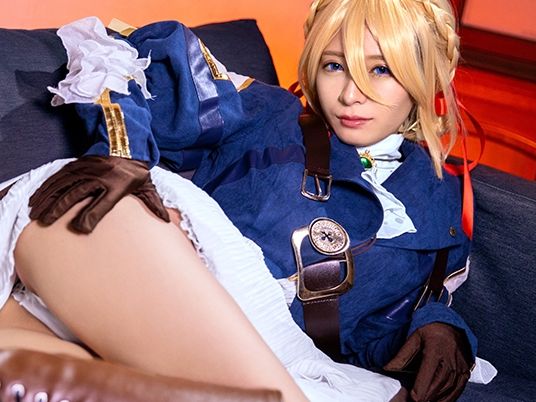 【エロコス娘のご奉仕3P】ハイファンタジーな世界で、最強エロコス娘がお客様に激ピストンご奉仕♡ 激しく突かれて、たっぷり感じちゃう！！